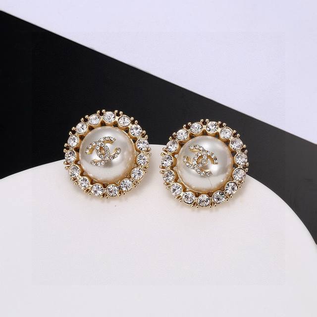 Chanel Early Spring New Pearl and Rhinestone Double C Stud Earrings, Everyday Sm