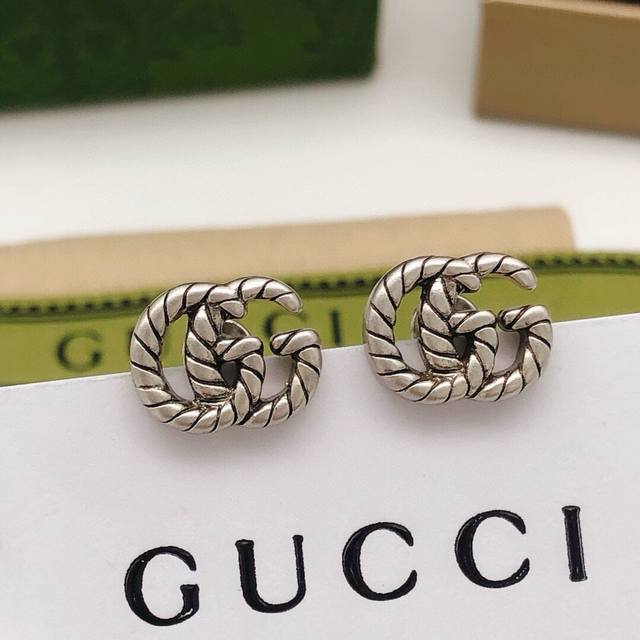 Item No. Ged0172 Gucci Double Gg Silver Stud Earrings Mini Twist Ddd