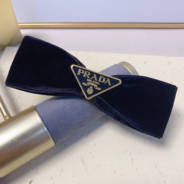 Prada Spring Clip 11 Official Website Same Style Triangle Brand Velvet Hair Clip