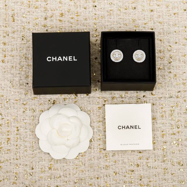 250505 Our pre-order item will ship around the 25th, Zp8060. This season's hotte