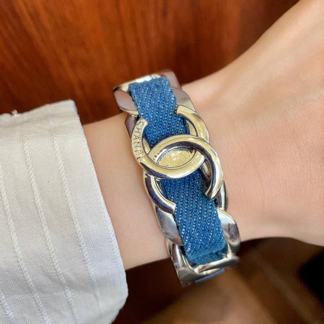 New Chanel 2025 style leather bracelet, original quality, same material as bouti