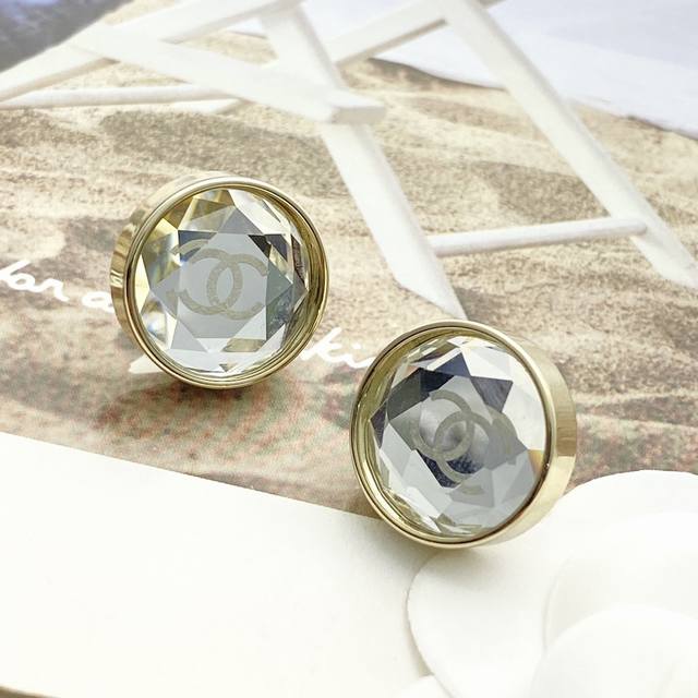 Today's New Arrival Code E3235 0247820 Chanel Stud Earrings Hot Selling New Arri