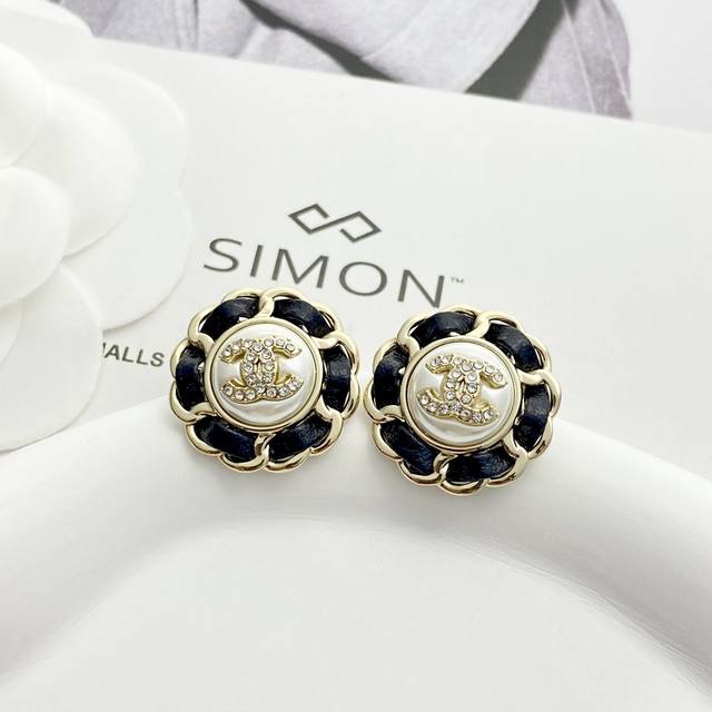 Today's New Arrival Code E3231 0257820 Chanel earrings hot-selling new arrival C