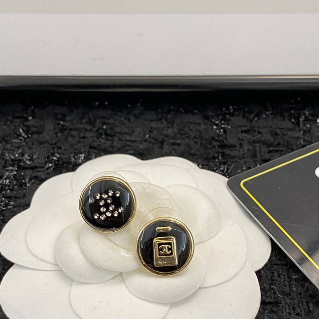 Code E945 0740395 classic best-selling earrings, hot new arrival! elegant, simpl