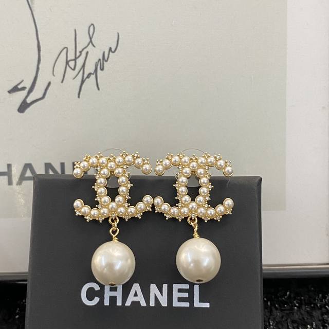 Code E937 0956875 Latest Style Arrival at Department Stores New Earrings Arrive