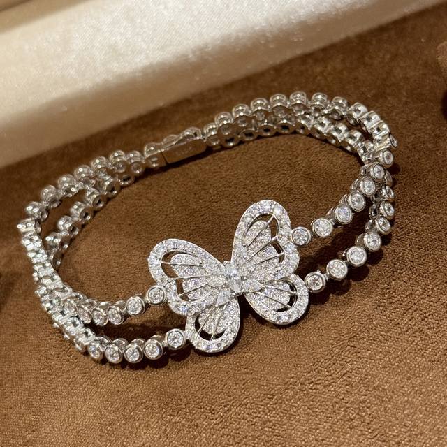 A6867 Graff's new butterfly bracelet with full diamond double row, a high-end cu