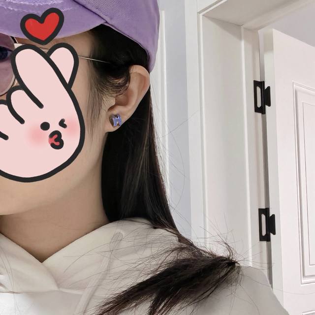 203258 We produce Mini Stud Earrings Zp4160. For bulk inquiries, please contact