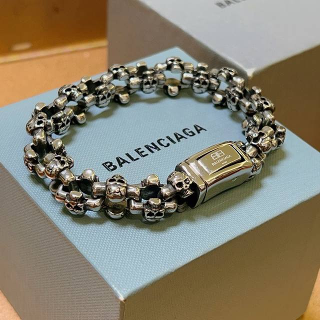 Original Balenciaga bracelet, brand new, identical to those in boutiques. A hot-