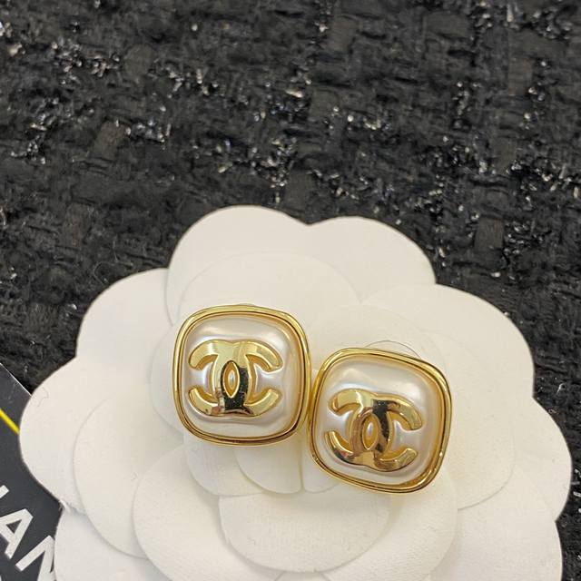 Code E959 0847845 earrings, hot-selling style, newly arrived! Ddd, exclusive hig