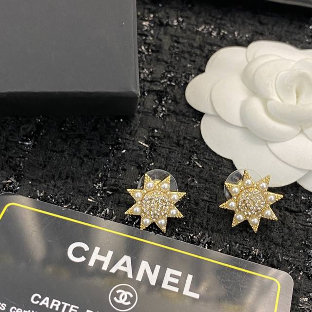 Code E960 0847845 Chanel-style earrings, hot-selling new arrival! Exclusive high