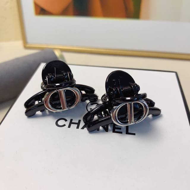 Dior hair clips, Korean style mini claw clips, elegant and versatile, perfect fo