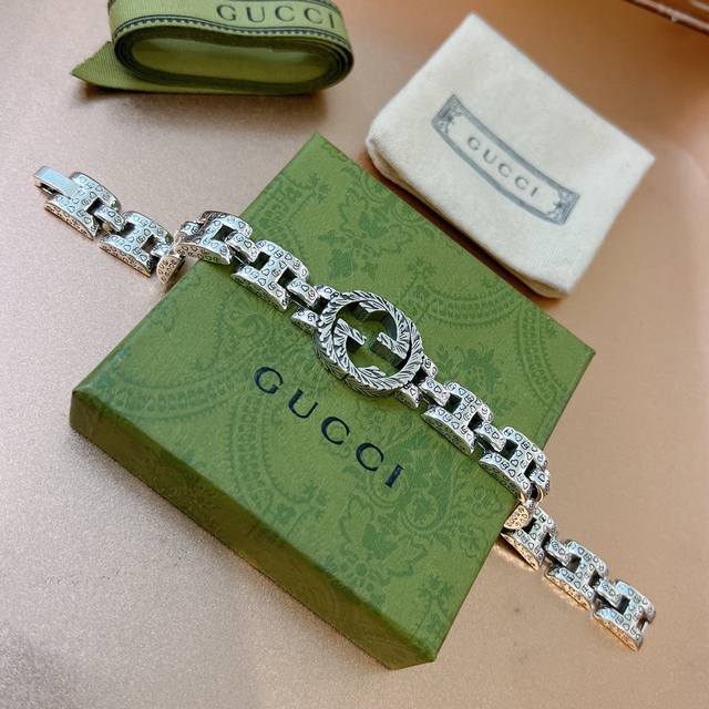 2025 Gucci New Arrival Recommendation Series: The latest classic Gucci bracelet