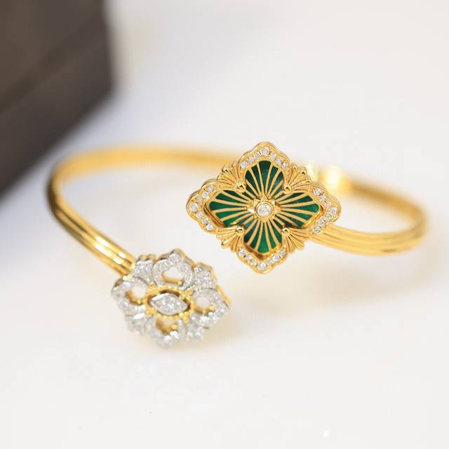 Double Flower Diamond Version Buccellati Italian High Jewelry Brand Vintage Cour