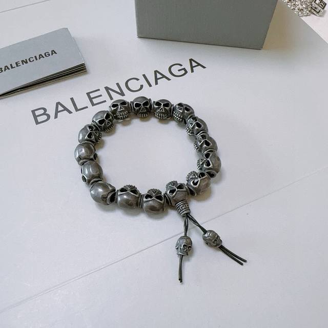 Exquisite replica of vintage gold Balenciaga bracelet, high-end custom-made, Tha