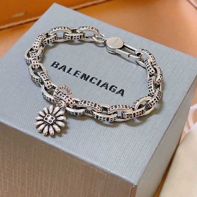 Original Balenciaga bracelet, brand new, identical to those in boutiques. A popu