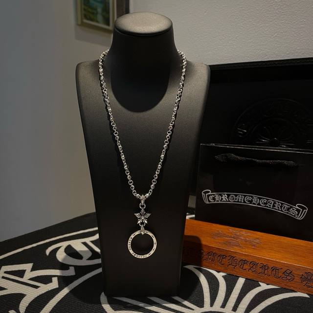 New boutique quality Chrome Hearts classic retro necklace with five-pointed star