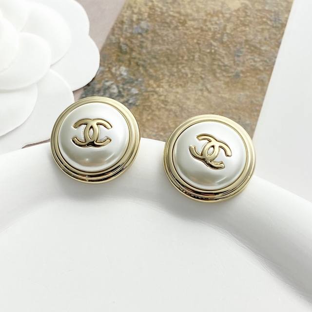 Today's New Arrival Code E3226 0257820 Chanel Stud Earrings Hot Selling New Arri