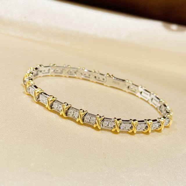 A6855 Newly redesigned T-brand Schlumberger series four-diamond cross-over full