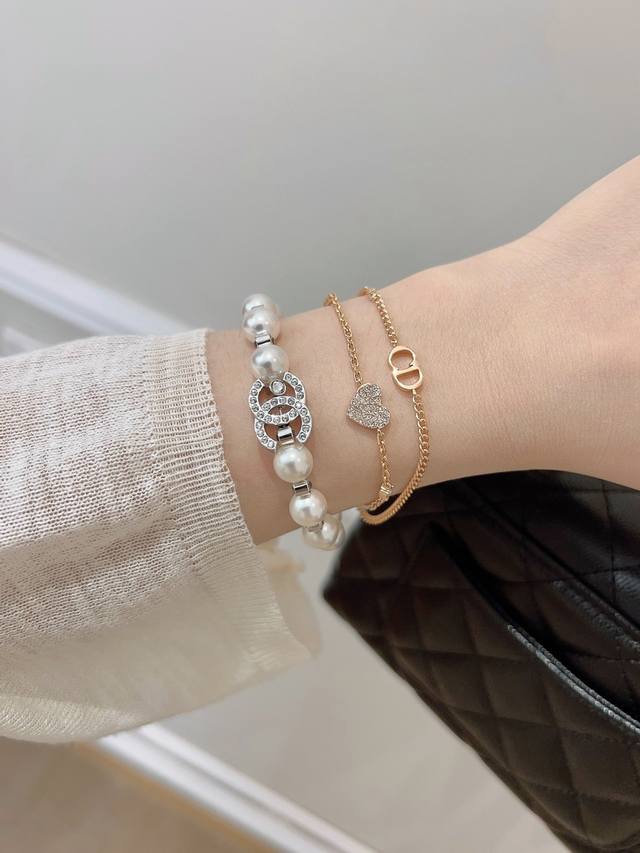 250318 We offer Zp5140, bulk inquiries welcome. Double-layer CD heart bracelet,