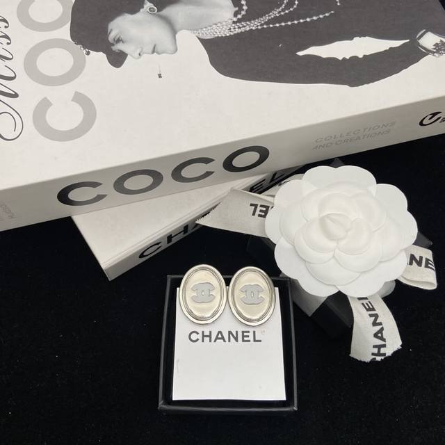Today's New Arrival: Chanel 25S Mirror Enamel Stud Earrings - Love at first sigh