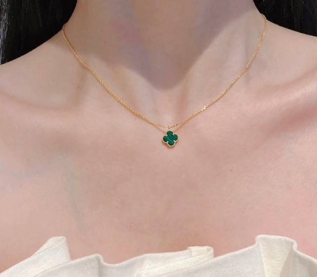 V Gold Plated Mini Natural Malachite Four-Leaf Clover Necklace. This four-leaf c