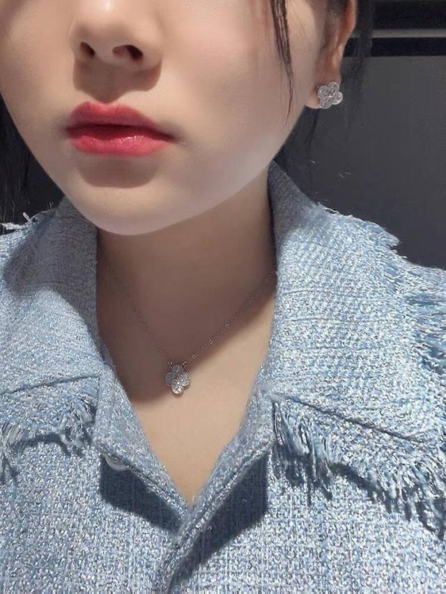 V gold plated 1.0mm gold, top-quality VCA full-diamond four-leaf clover earrings