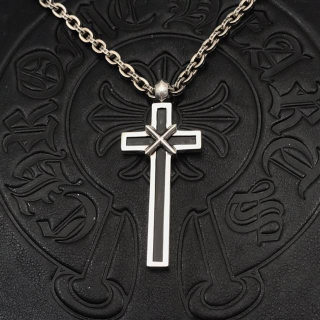 High-quality Chrome Hearts Maple Sole M collaboration large cross pendant neckla
