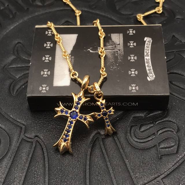 High-quality Chrome Hearts blue diamond double cross necklace, thickly plated wi
