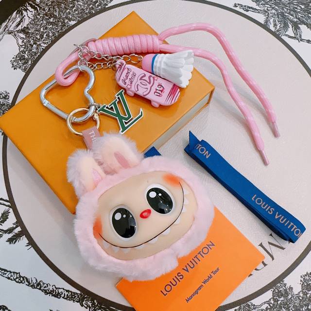 New Arrival: LV Collaboration Keychain, LV Bag Buckle, Latest Bag Charm, Higher