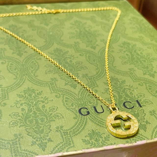 So cool! Gucci necklace, 2025 latest model, higher-end chain, celebrity style, c
