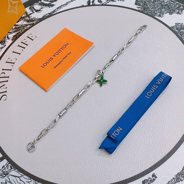 New high-quality Louis Vuitton LV bracelet, original single item, new mold, retr