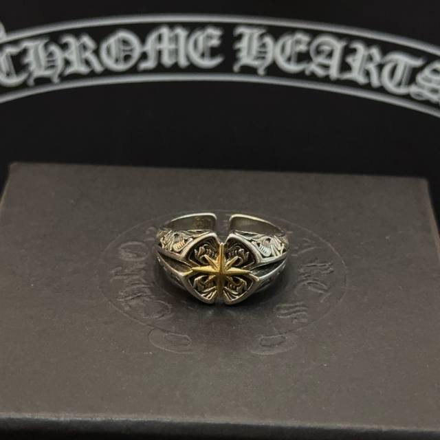 Authentic quality Chrome Hearts classic retro cross ring with embossed design an