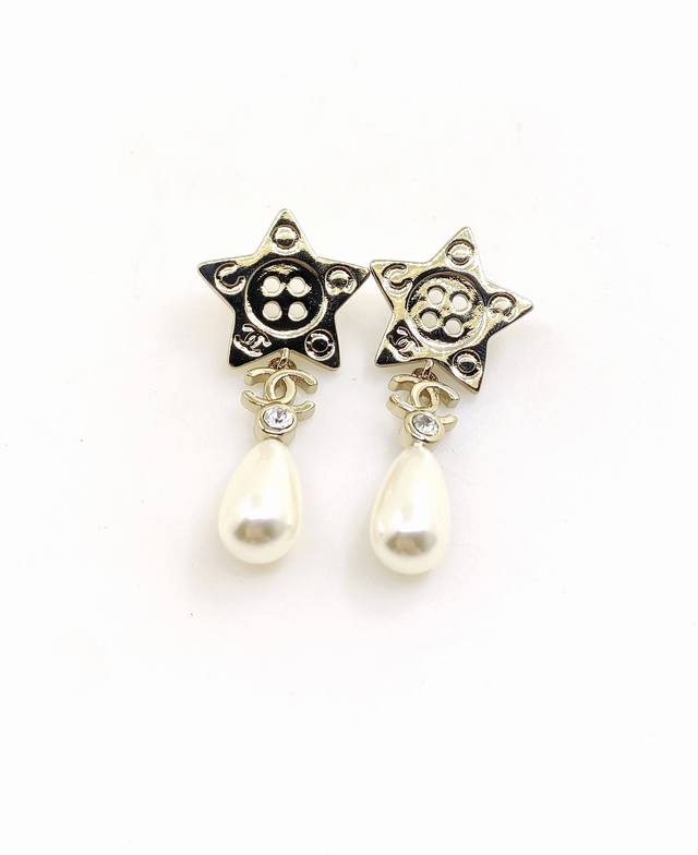 Ch*Nel Latest style five-pointed star button teardrop earrings, identical to Zp
