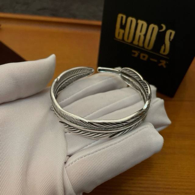 New Arrival: Goro's Takahashi Goro Feather Open Bangle, Top-Tier Version! Exclus