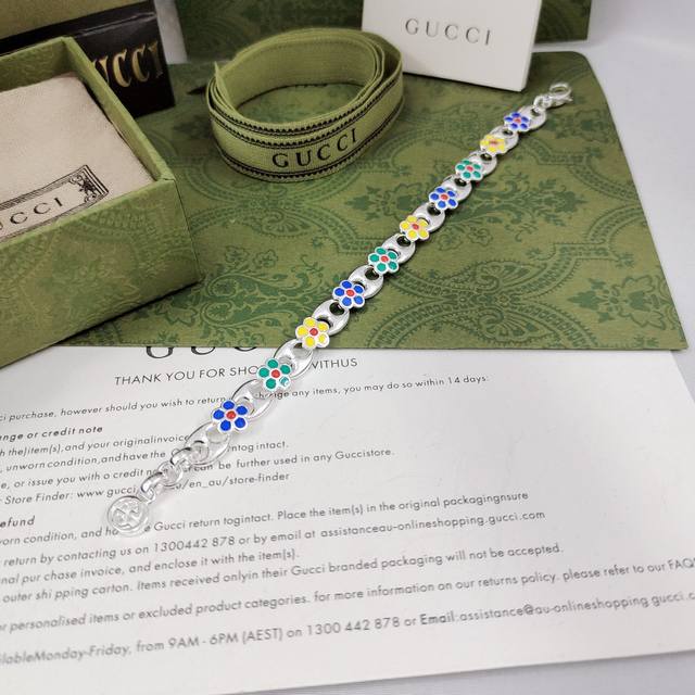 Gucci New Interlocking Double G Clasp Green Enamel Flower Anchor Chain Bracelet