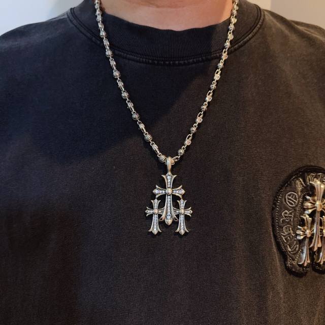 New boutique quality Chrome Hearts classic retro skull and cross flower ball nec