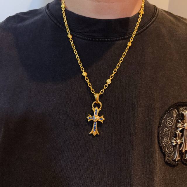 New boutique quality Chrome Hearts classic retro gold letter necklace, blue diam