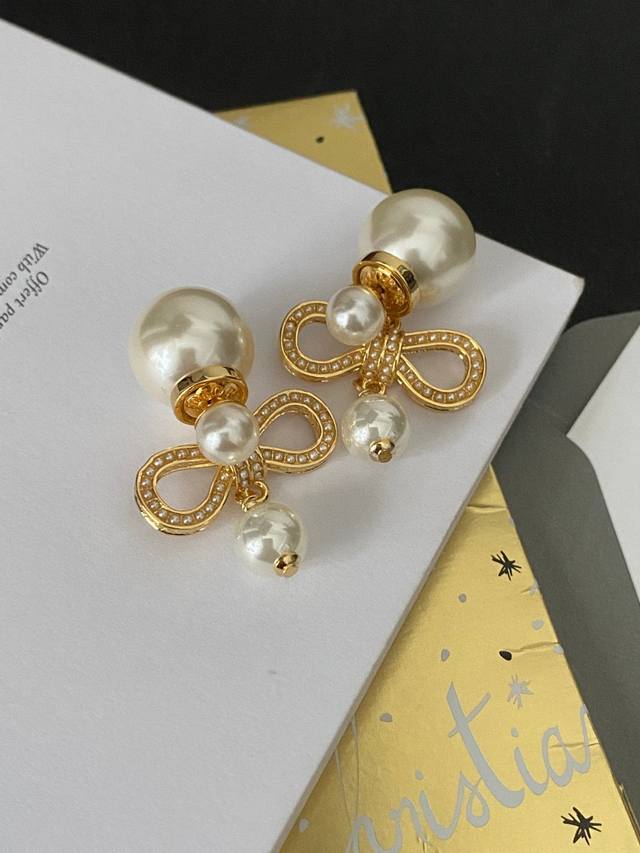 Dior Rice Grain Bow Pearl Stud Earrings - Hot Selling New Arrival! Dior's hollow