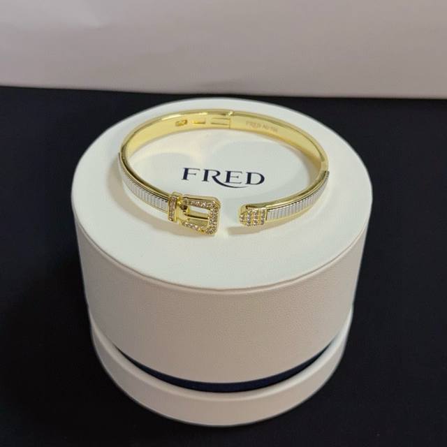 A wildly popular Frederick full-diamond horseshoe buckle bracelet, classic and v