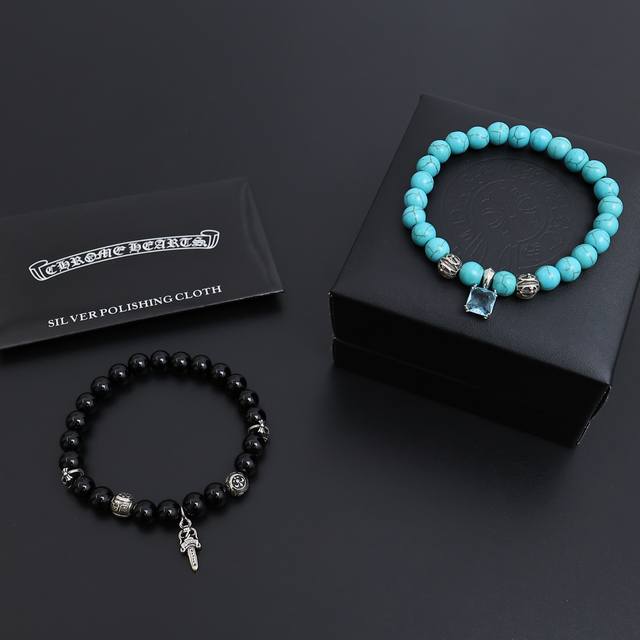 This is the latest Chrome Hearts replica bracelet! It's so cool! A must-have! Fa