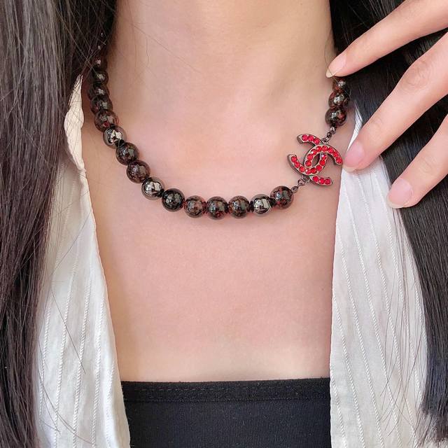 Chanel vintage necklace. Chanel's designs truly need no introduction; every piec