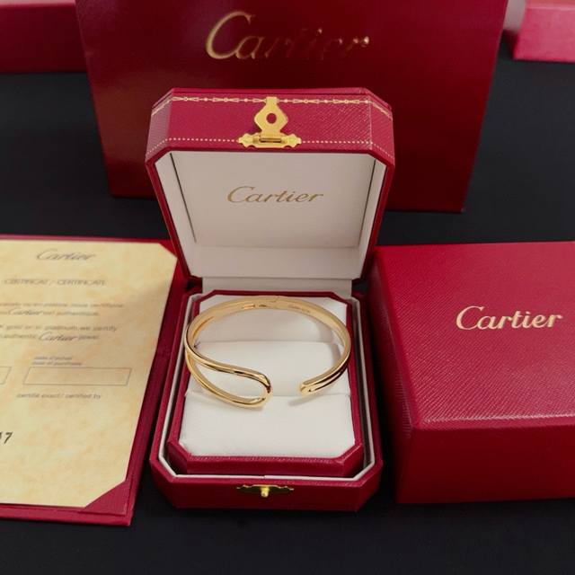 Cartier bracelet, high-end custom version, diamond-set craftsmanship, V-gold mat