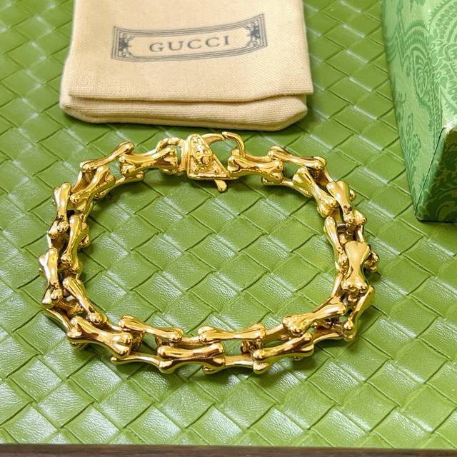 Gucci New Arrival 2025: The latest classic Gucci bracelet is exquisitely crafted