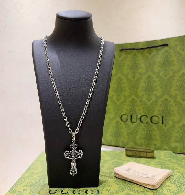New Gucci Necklace Release: Latest Model, Higher-End Chain, Celebrity-Style Ange