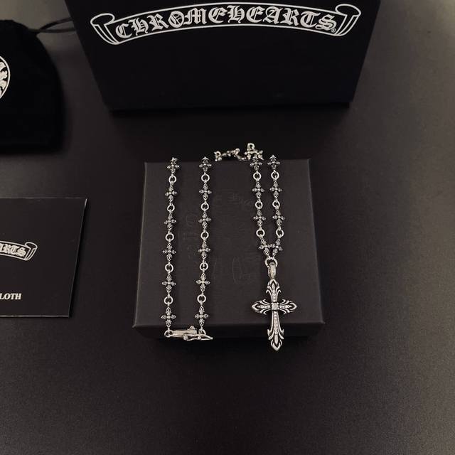 This is so cool! The latest Chrome Hearts necklace is amazing! We won't release