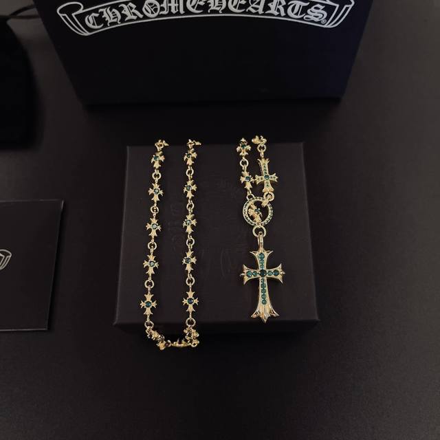 This is the coolest new Chrome Hearts necklace ever! It's a must-have! Factory d
