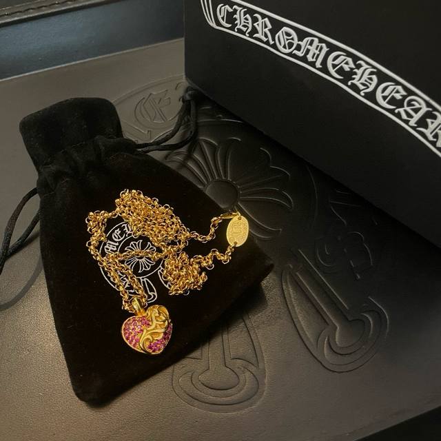 New boutique quality Chrome Hearts classic gold necklace with heart-shaped flora