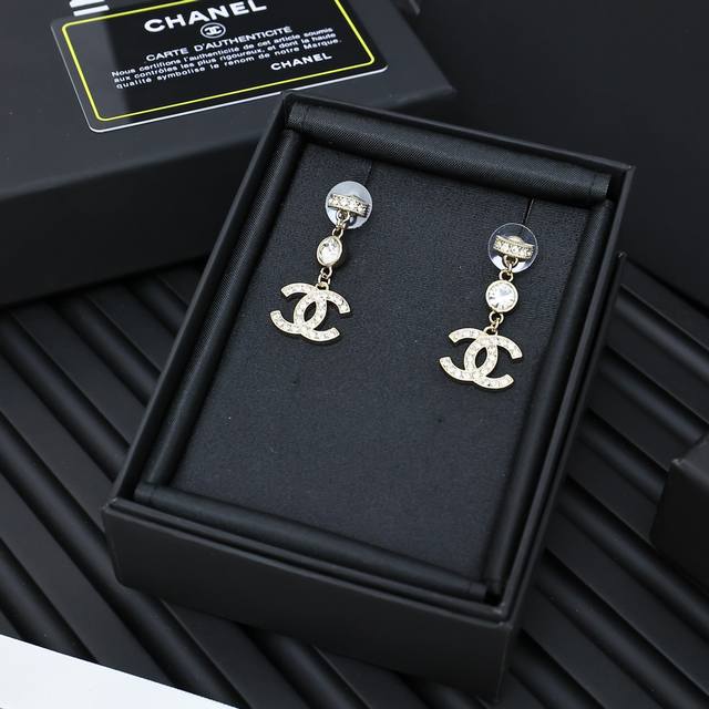 Chanel Rhinestone Tassel Earrings Single Chain Tassel Earrings, light gold, eleg