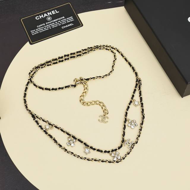 Chanel Double-Layer Leather Chain Waist Chain (Ddd). Made of metal with a black