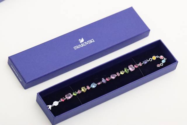 Swarovski Sweet Candy Colored Crystal Bracelet (Ddd) This pendant from the Gema